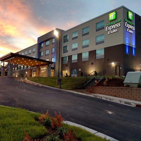 Holiday Inn Express & Suites - Charlotte Ne - University Area, An Ihg Hotel Exterior photo